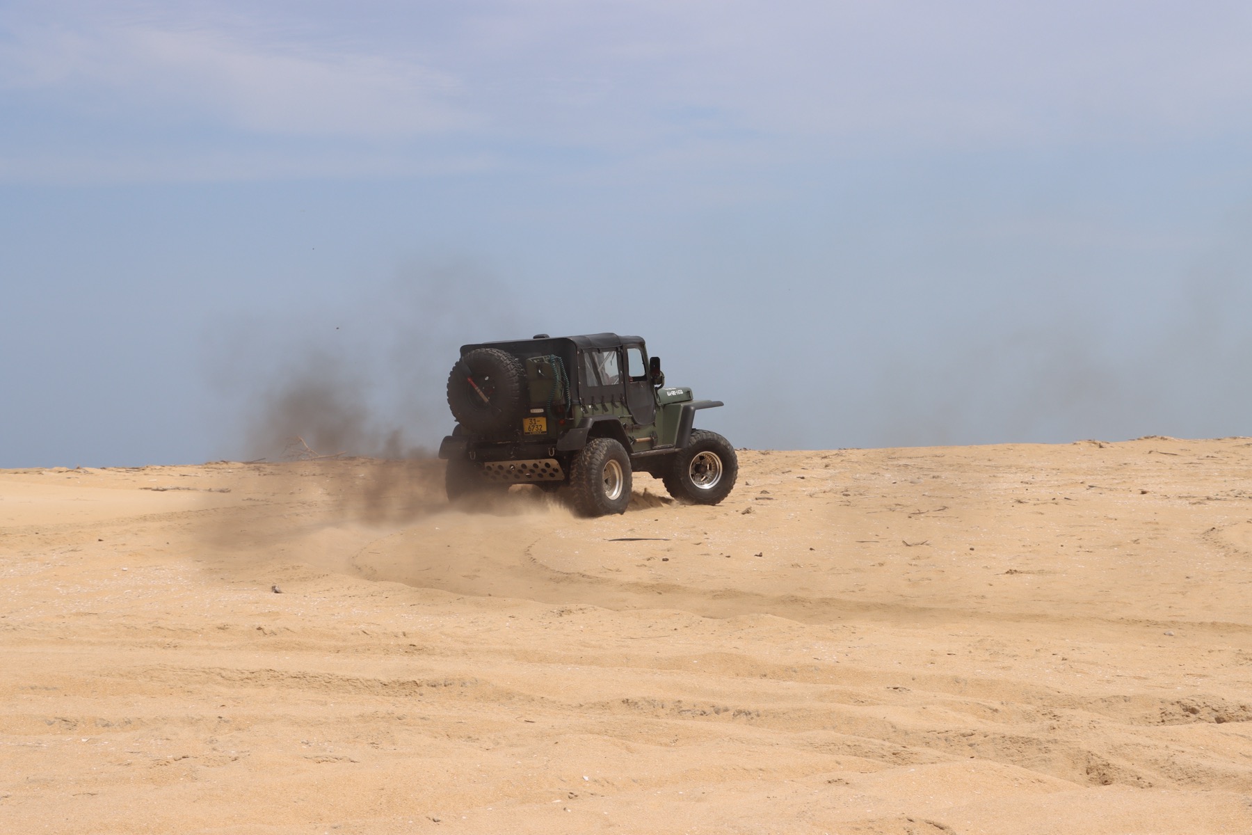 Kalpitiya sandy coastal track