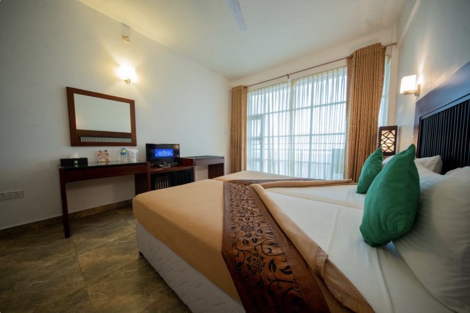 Olympus Plaza Hotel Roshini hotel photo 1 of 7